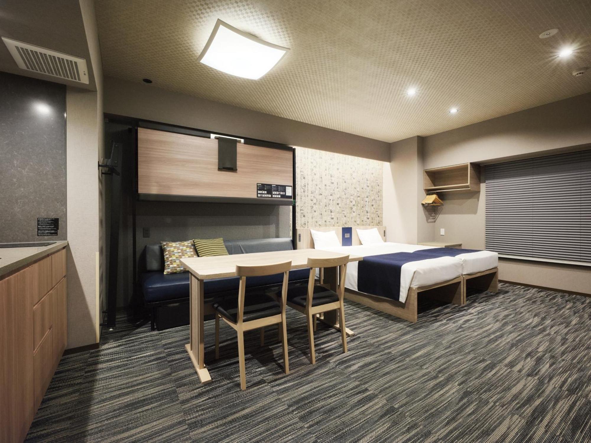 Monday Premium Akihabara Apartahotel